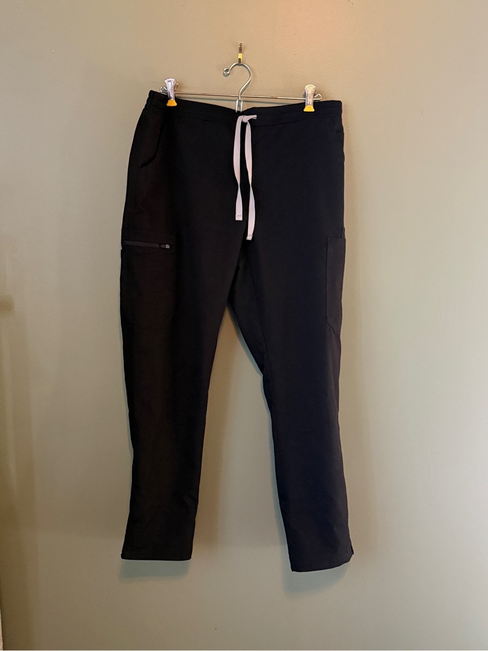 FIGS - Yola™ Skinny Scrub Pants - Black - Size Petite M
